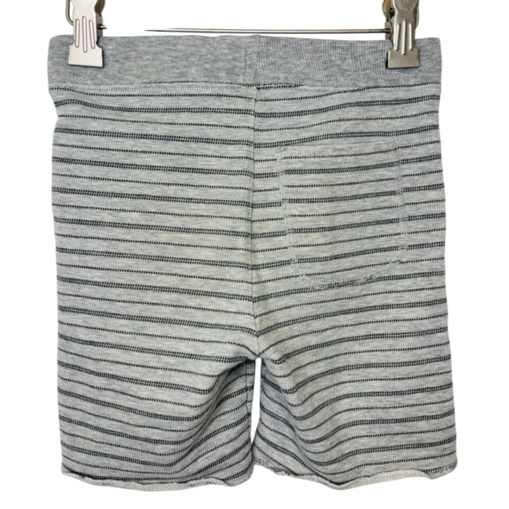 BabyGAP Unisex Gray and White Striped Casual Shorts Size 4 Yrs.